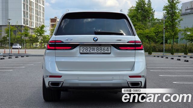 BMW X7 xDrive 40i Design Pure Excellence 6-Seater — пробег 11 635 км — фото 4 из 5