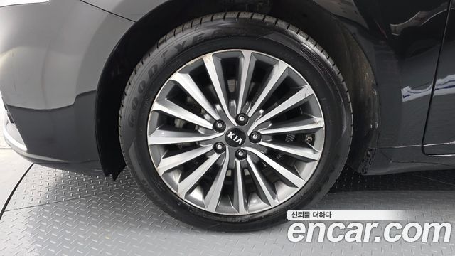 Kia K7 из Кореи Encar