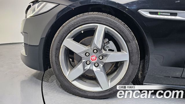 Jaguar XE из Кореи Encar
