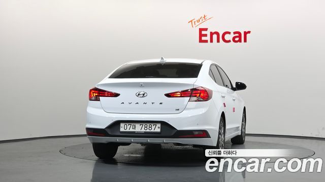 Hyundai AVANTE из Кореи Encar