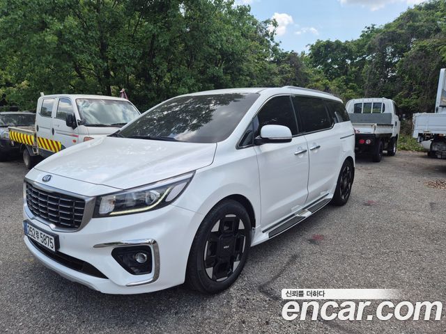 Kia Carnival из Кореи Encar