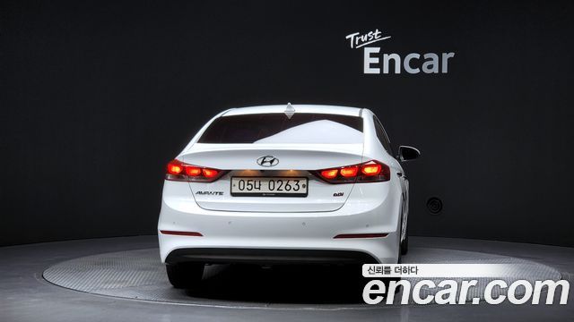 Hyundai AVANTE из Кореи Encar