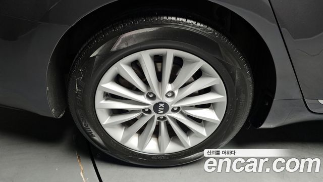 Kia K7 из Кореи Encar