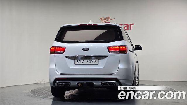 Kia Carnival из Кореи Encar