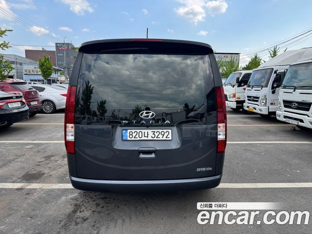 Hyundai Staria из Кореи Encar