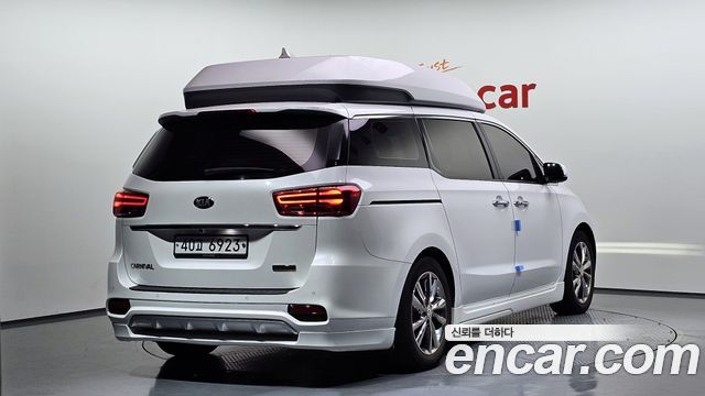 Kia Carnival из Кореи Encar
