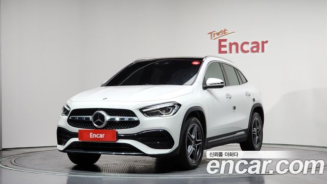 Mercedes-Benz GLA-Class GLA250 4MATIC — пробег 70 775 км — фото 1 из 5