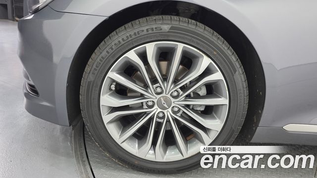 Hyundai Genesis из Кореи Encar