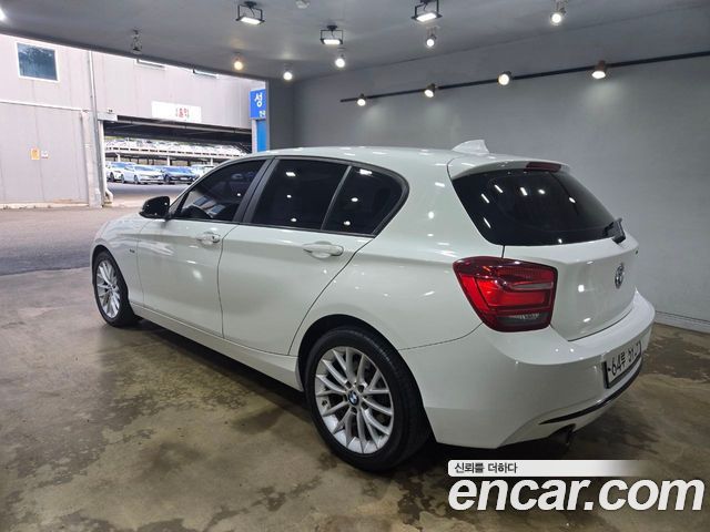 BMW 1-Series 118d Sport 5Door — пробег 215 186 км — фото 3 из 5
