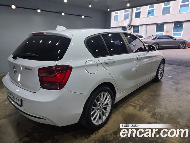 BMW 1-Series 118d Sport 5Door — пробег 215 186 км — фото 5 из 5