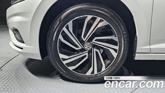 Volkswagen Jetta из Кореи Encar