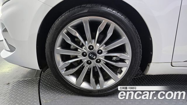 Kia K7 из Кореи Encar