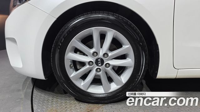Kia K3 из Кореи Encar