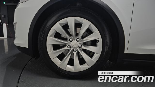Tesla Model X из Кореи Encar
