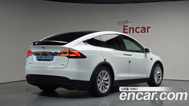 Tesla Model X 100D — пробег 19 736 км — фото 2 из 5