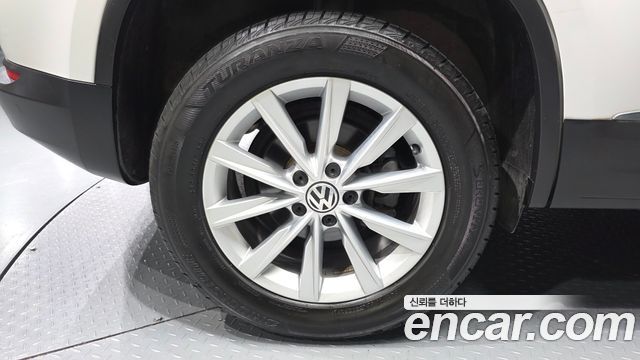Volkswagen Tiguan из Кореи Encar