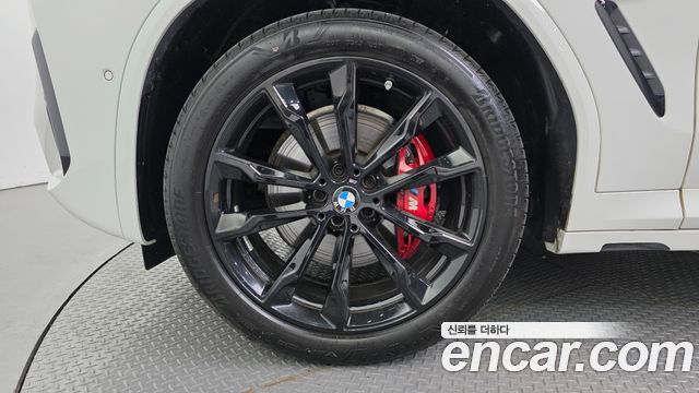 BMW X4 xDrive20i M Sport Pro Special Edition — пробег 33 367 км — фото 5 из 5