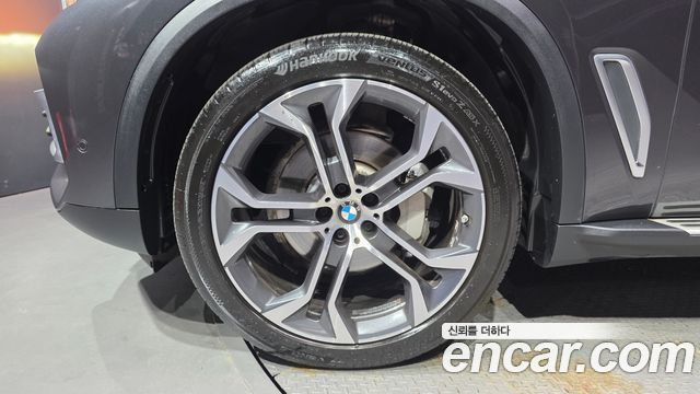 BMW X5 xDrive 40i xLine — пробег 113 179 км — фото 5 из 5