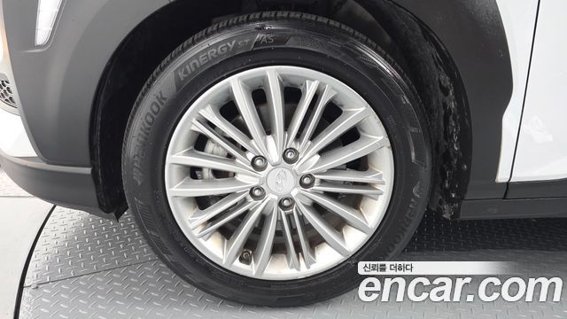 Hyundai Kona из Кореи Encar