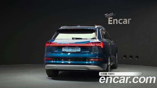 Audi e-tron из Кореи Encar
