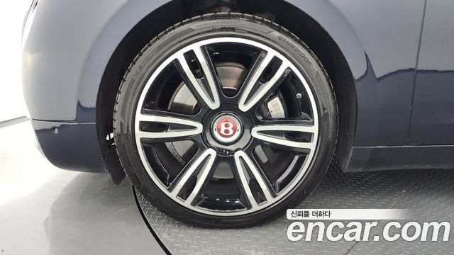 Bentley Flying Spur из Кореи Encar