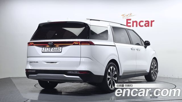 Kia Carnival из Кореи Encar