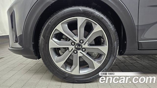 Kia Stonic из Кореи Encar