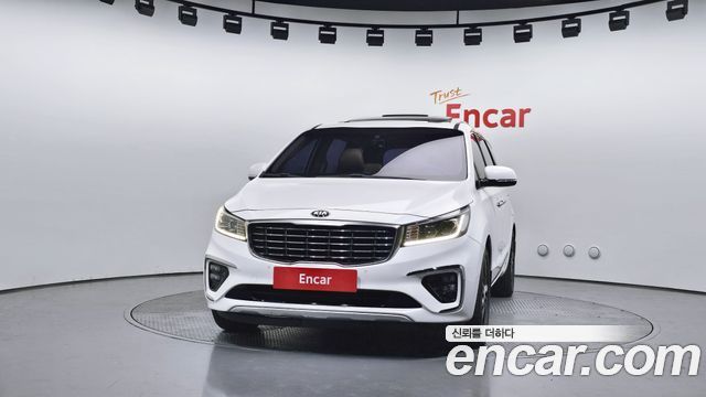 Kia Carnival из Кореи Encar