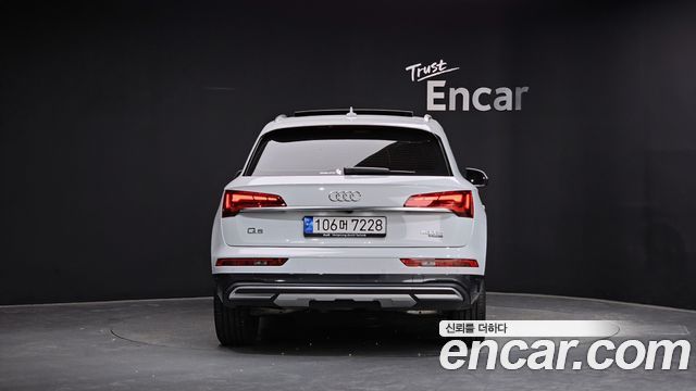 Audi Q5 40 TDI Quattro — пробег 33 605 км — фото 4 из 5