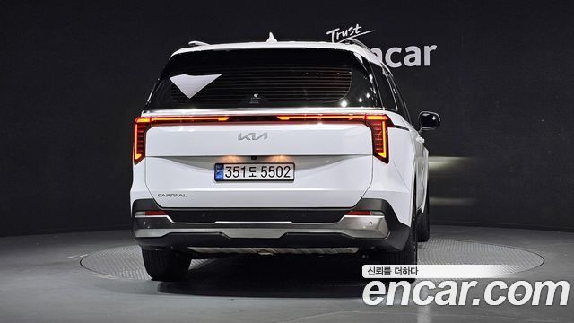Kia Carnival из Кореи Encar