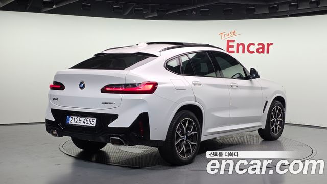 BMW X4 xDrive20i M Sport — пробег 37 901 км — фото 2 из 5