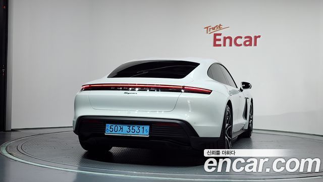 Porsche Taycan из Кореи Encar