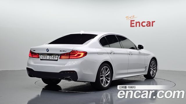 BMW 5-Series 520d xDrive M Sport Package Plus — пробег 137 444 км — фото 2 из 5
