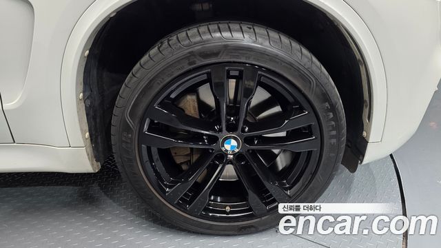 BMW X5 xDrive M50d — пробег 167 878 км — фото 5 из 5