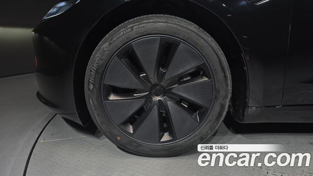 Tesla Model 3 Long Range AWD — пробег 41 890 км — фото 5 из 5