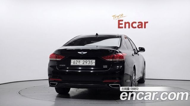 Hyundai Genesis из Кореи Encar