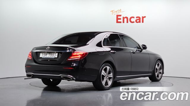 Mercedes-Benz E-Class из Кореи Encar
