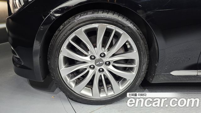 Hyundai Genesis из Кореи Encar