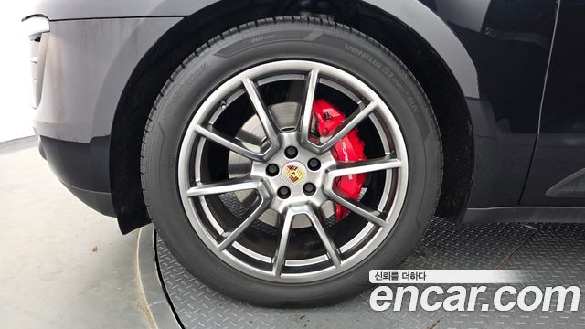 Porsche Macan из Кореи Encar