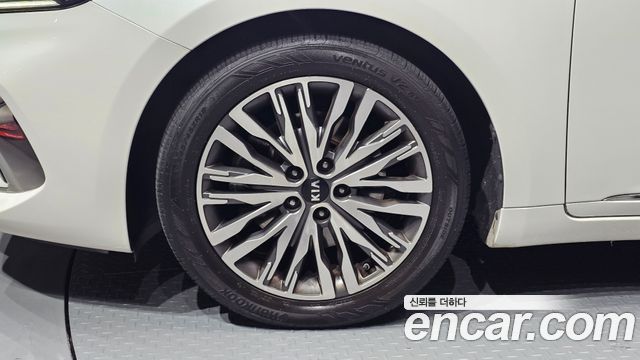Kia K7 из Кореи Encar