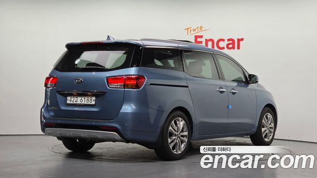 Kia Carnival из Кореи Encar