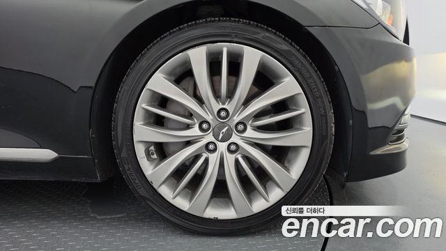 Hyundai Genesis из Кореи Encar