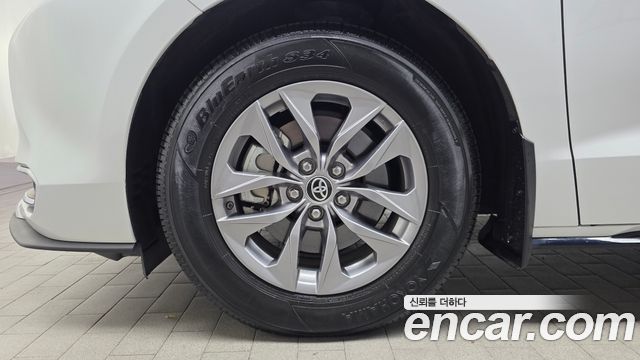 Toyota Sienna из Кореи Encar