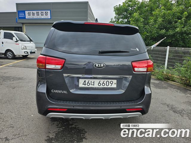 Kia Carnival из Кореи Encar