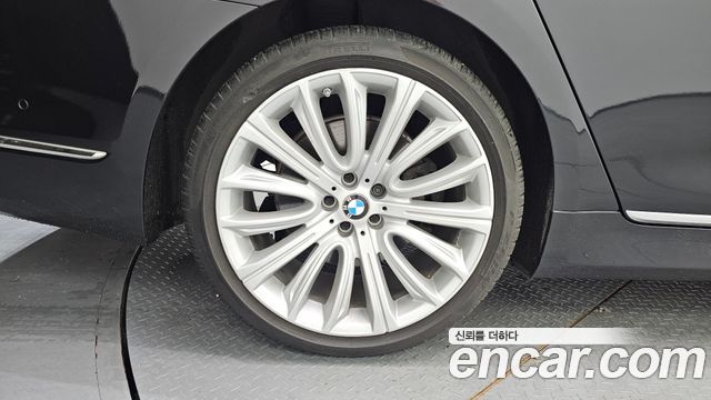 BMW 7-Series из Кореи Encar