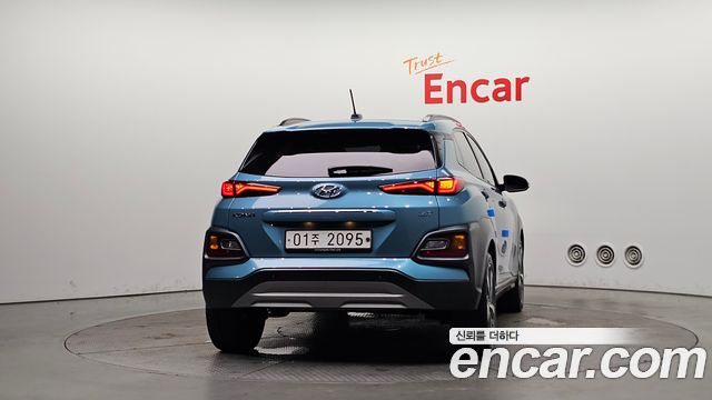 Hyundai Kona из Кореи Encar