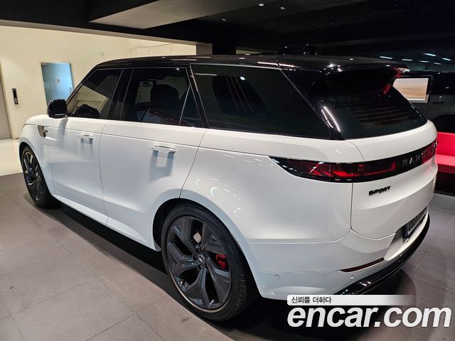 Land Rover Range Rover Sport D300 HSE Dynamic — пробег 20 300 км — фото 4 из 5