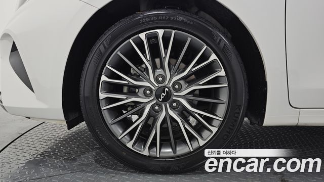 Kia K3 из Кореи Encar