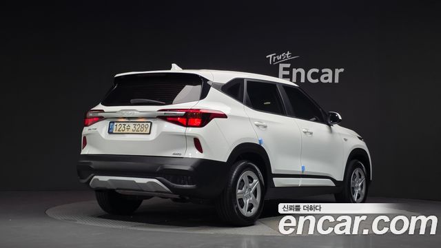 Kia Seltos из Кореи Encar