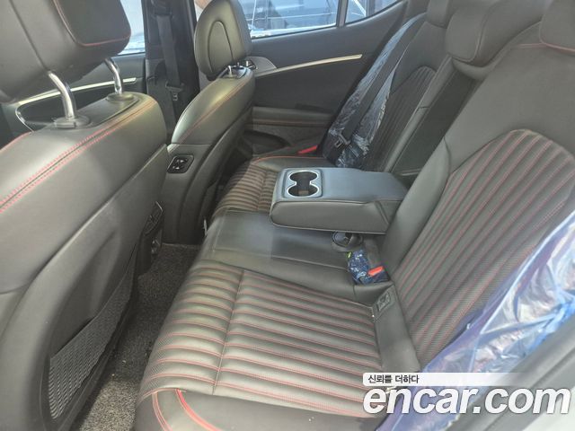 Genesis G70 из Кореи Encar